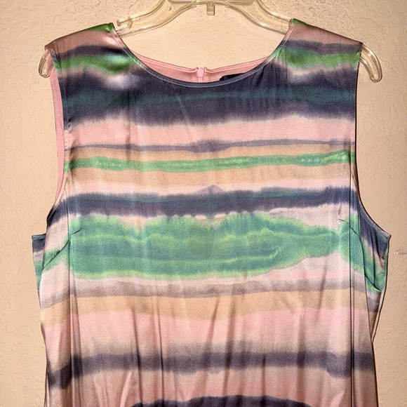 St. John Silk Knee-Length Dress - Picture 5 of 16